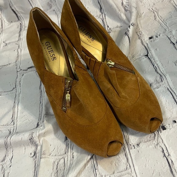 Guess By Marciano Brown Suede High Heel Peep Toe - Picture 1 of 8
